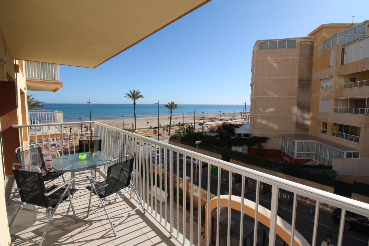 Primera Linea Mar Y Arena El Campello Bagian luar foto